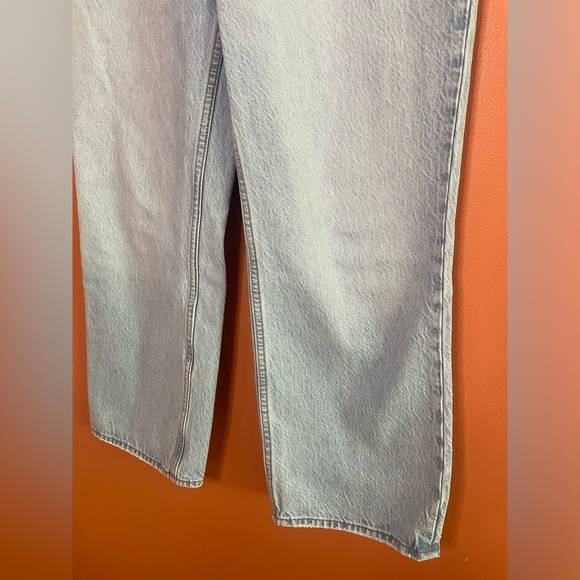 Abercrombie & Fitch Drapey Rigid Curve Love High Rise Loose Jeans Womens Size 24 - Picture 4 of 7